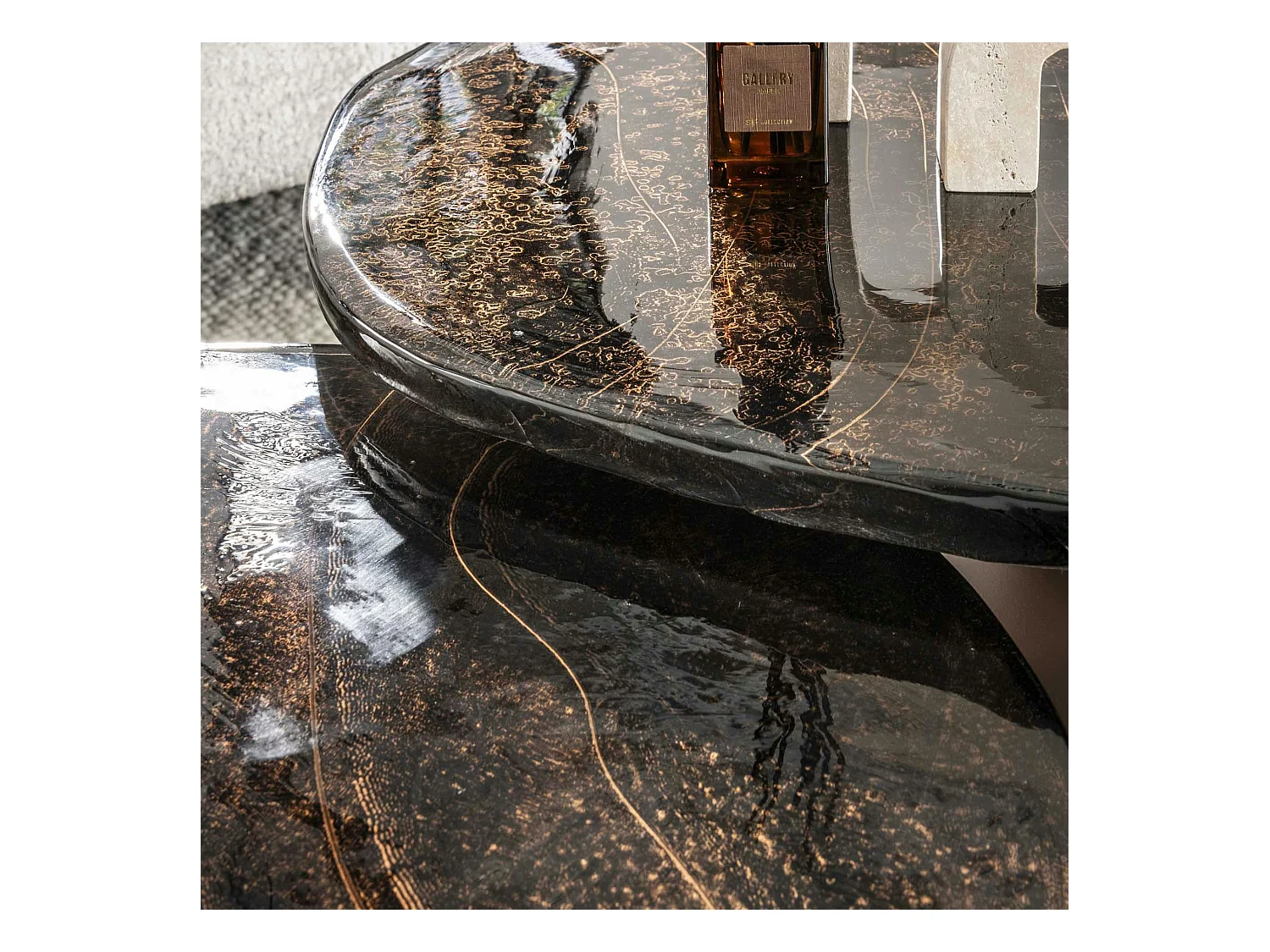 Table gigogne en verre – finition cuivre antique (lot de 2) LAGUNA