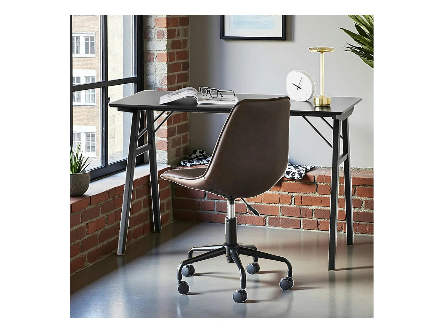 Bureau en bois noir - pieds tréteaux, style industriel TAMPA