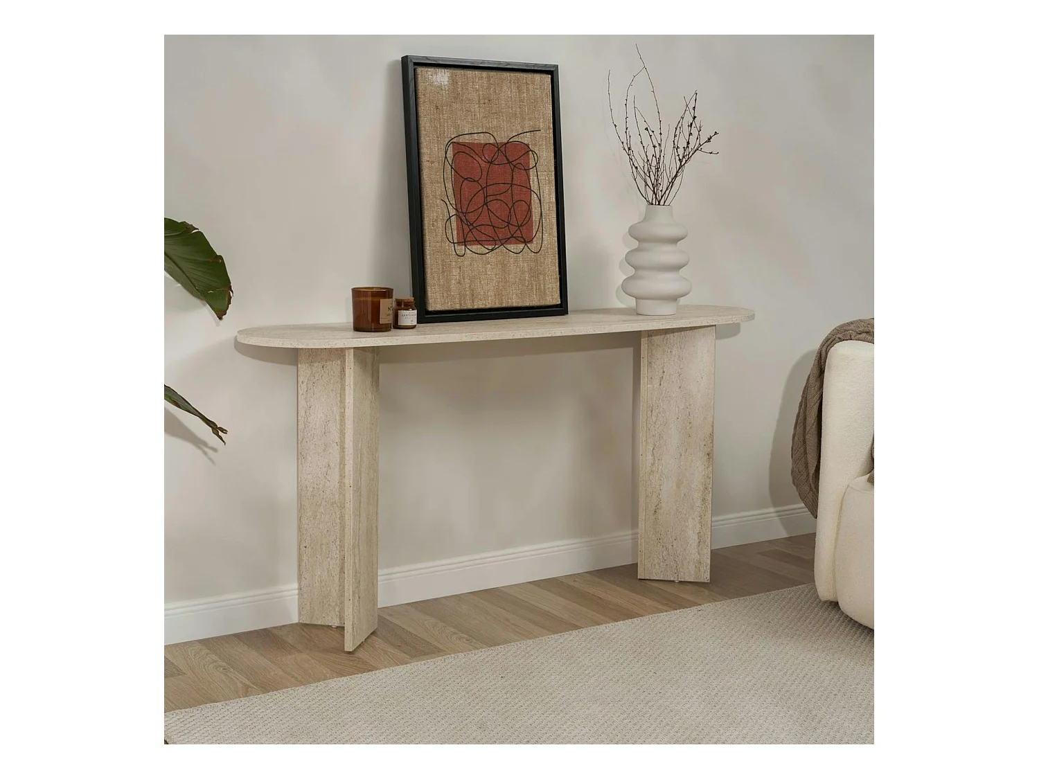 Console de salon ovale effet travertin - pieds en V MARFA