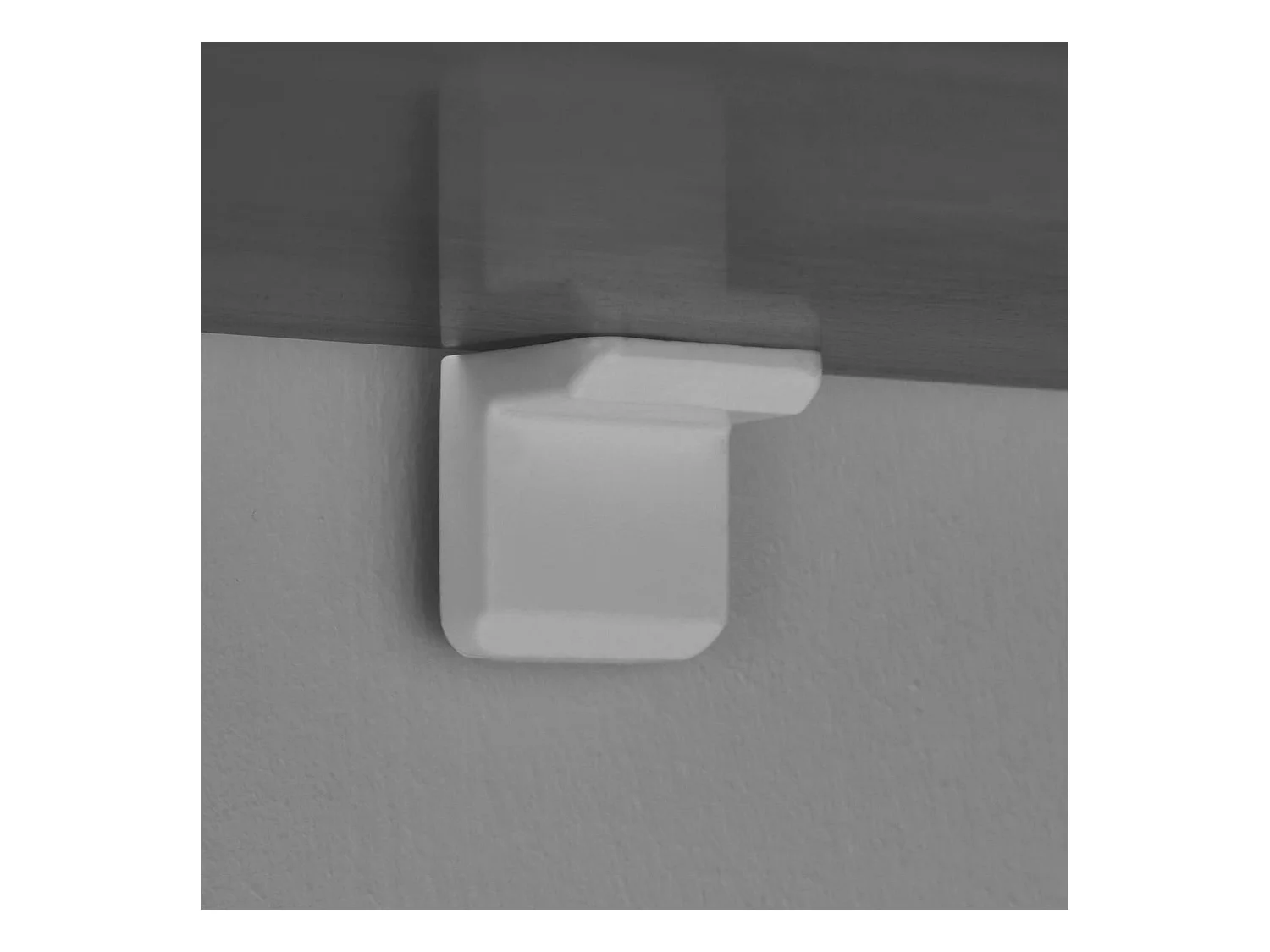 Console de salon ovale effet travertin - pieds en V MARFA