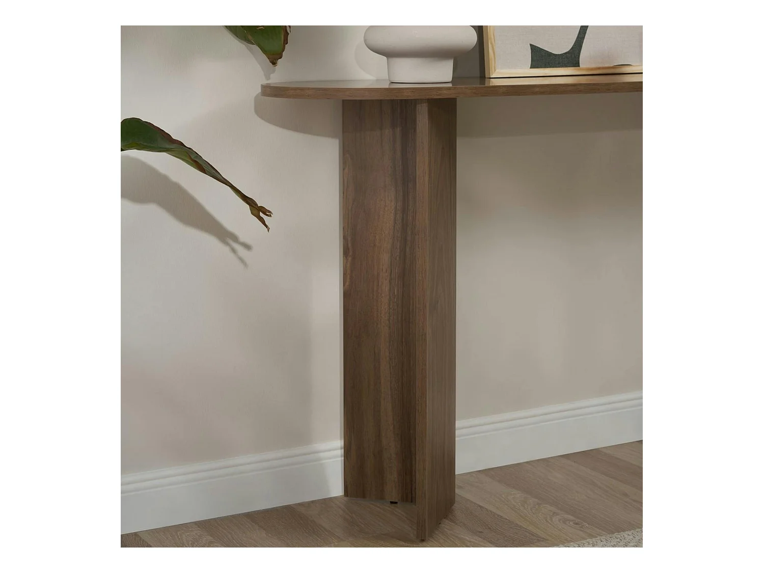 Console de salon ovale effet noyer foncé - pieds en V MARFA