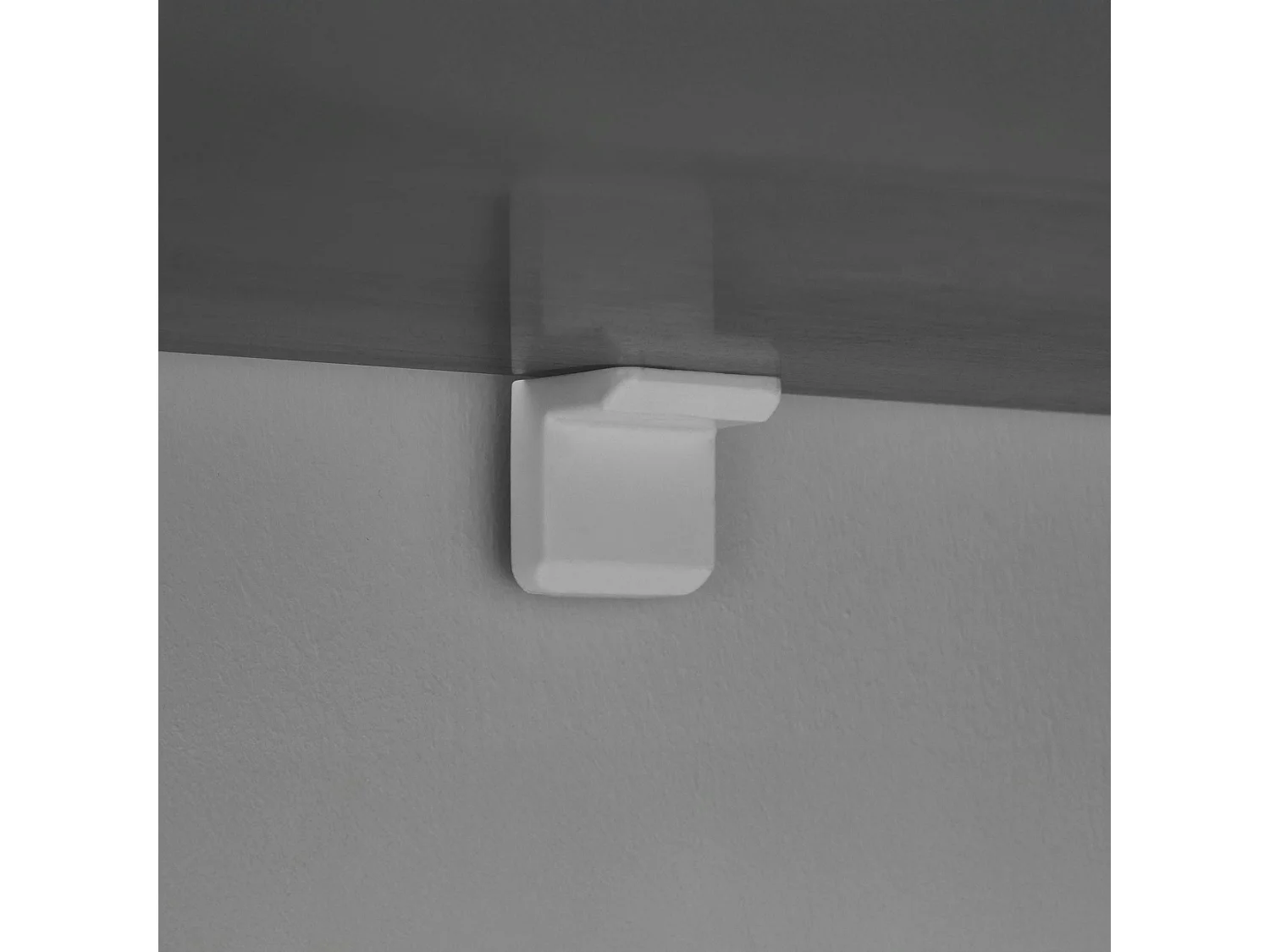 Console de salon blanche effet laqué - pieds en V MARFA