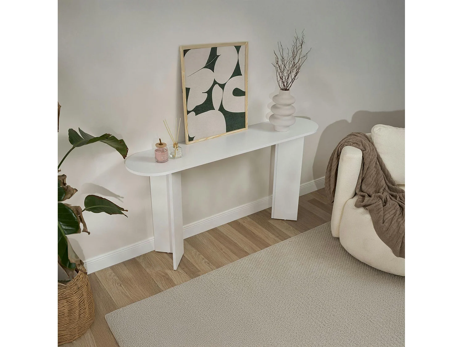 Console de salon blanche effet laqué - pieds en V MARFA