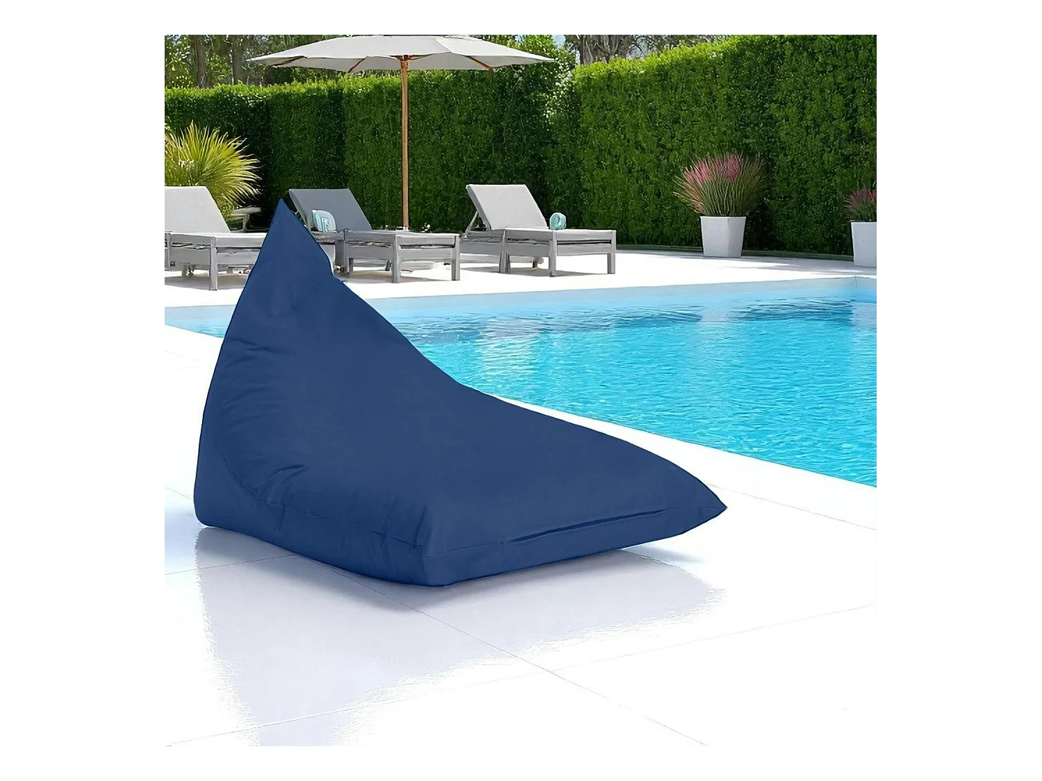 Pouf berlingot extérieur bleu foncé ARTA