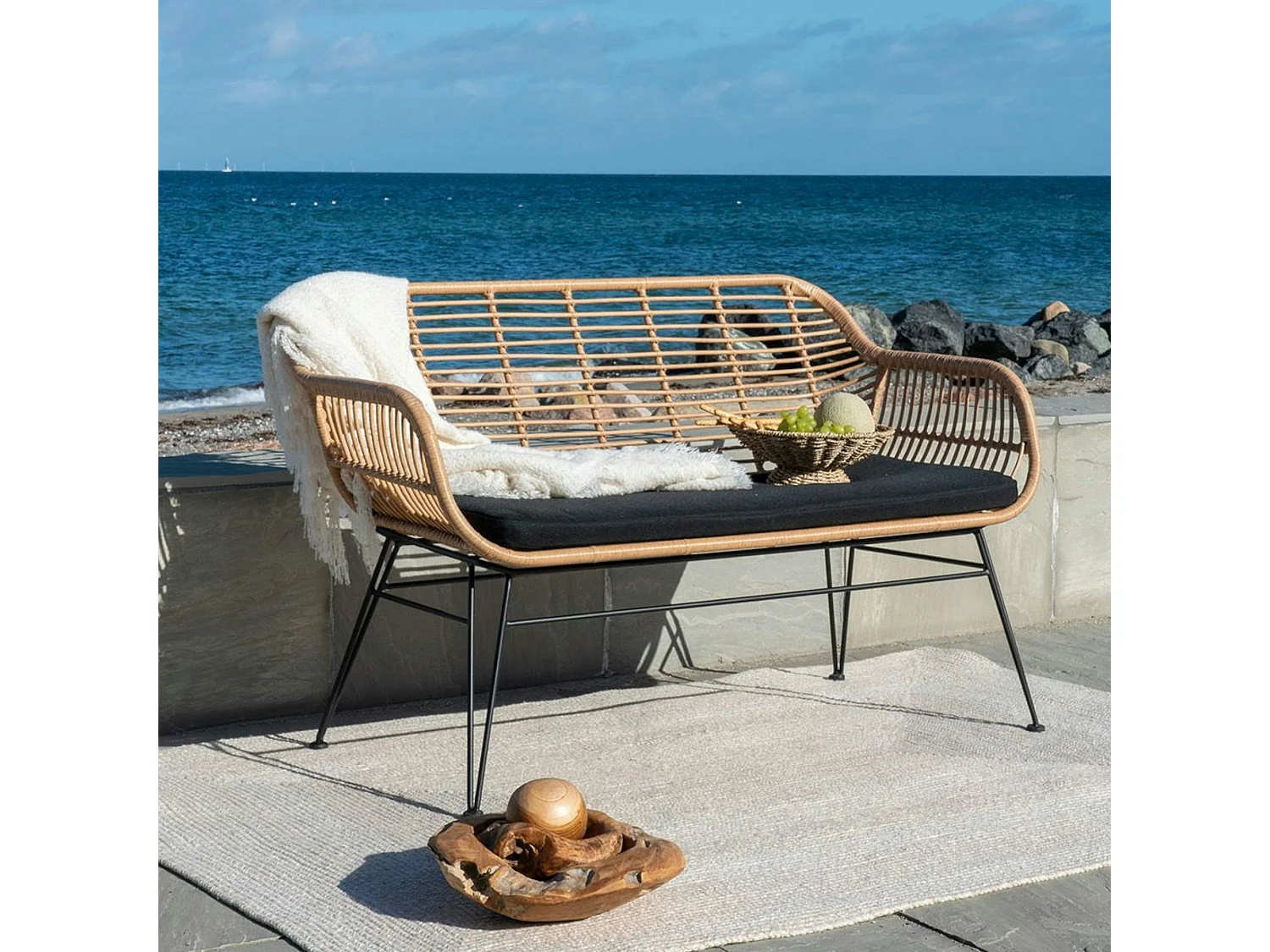 Canapé de jardin en résine tressée avec coussin d'assise noir IBIZA