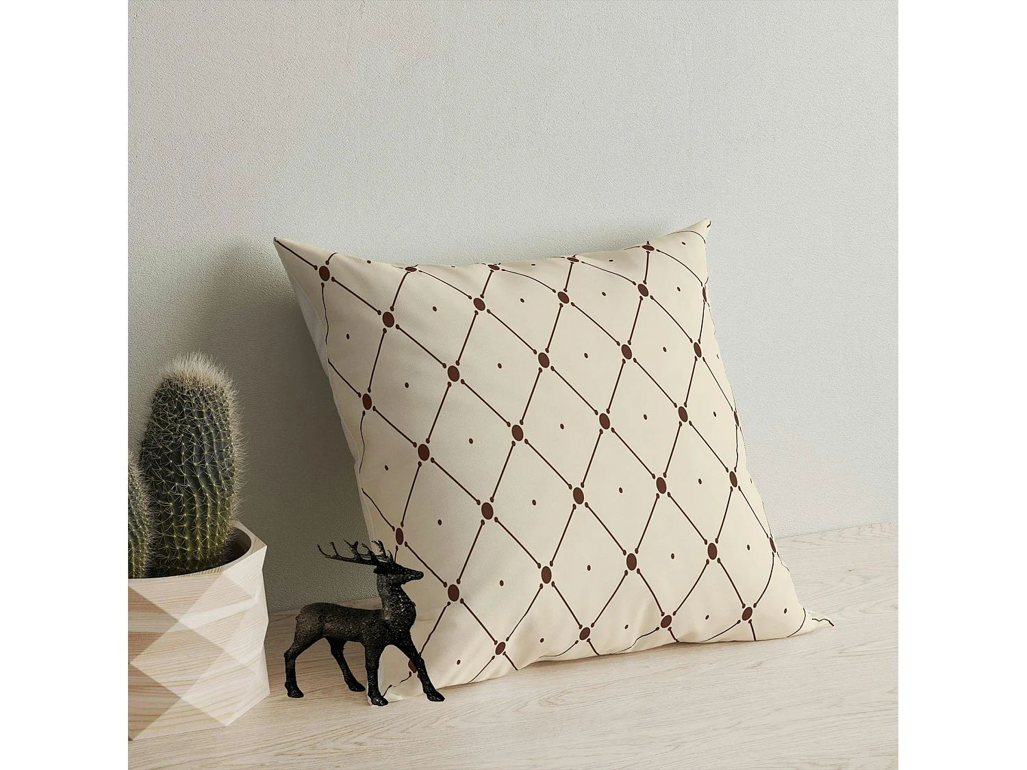 Coussin crème – motifs losanges marrons IZMIR