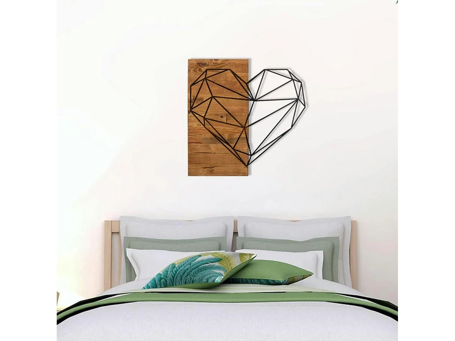 Décoration murale chambre – cœur métal et bois