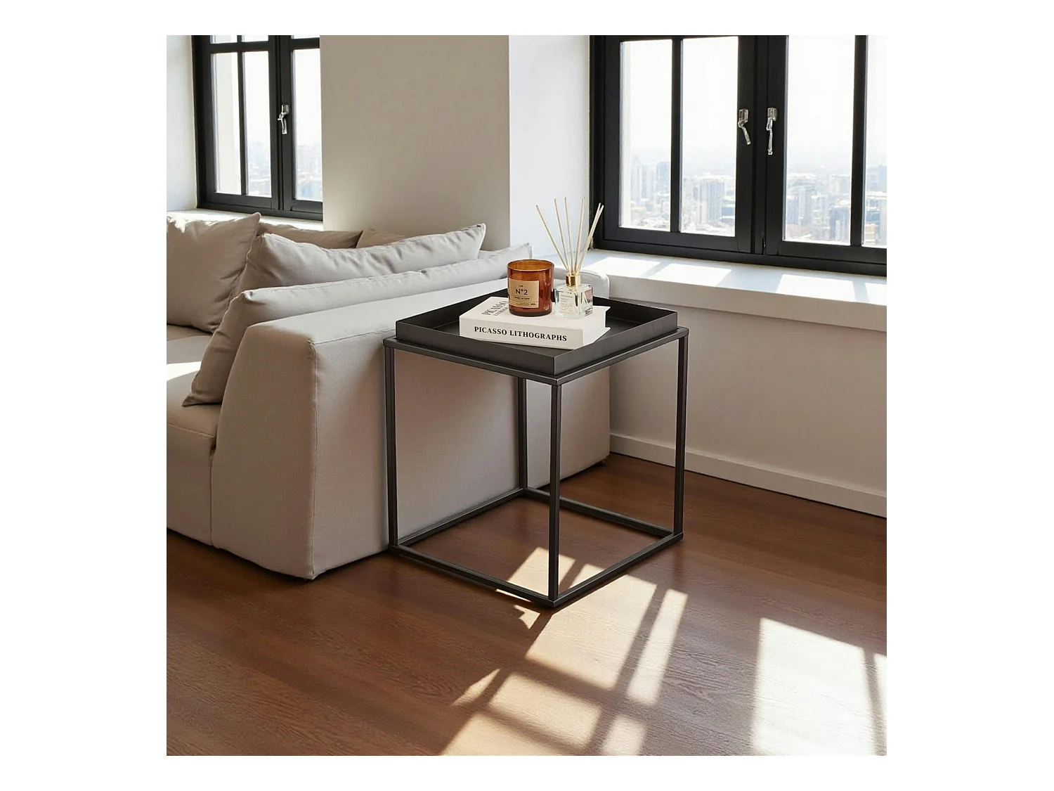 Bout de canapé cube noir – plateau mobile, style design SFAX