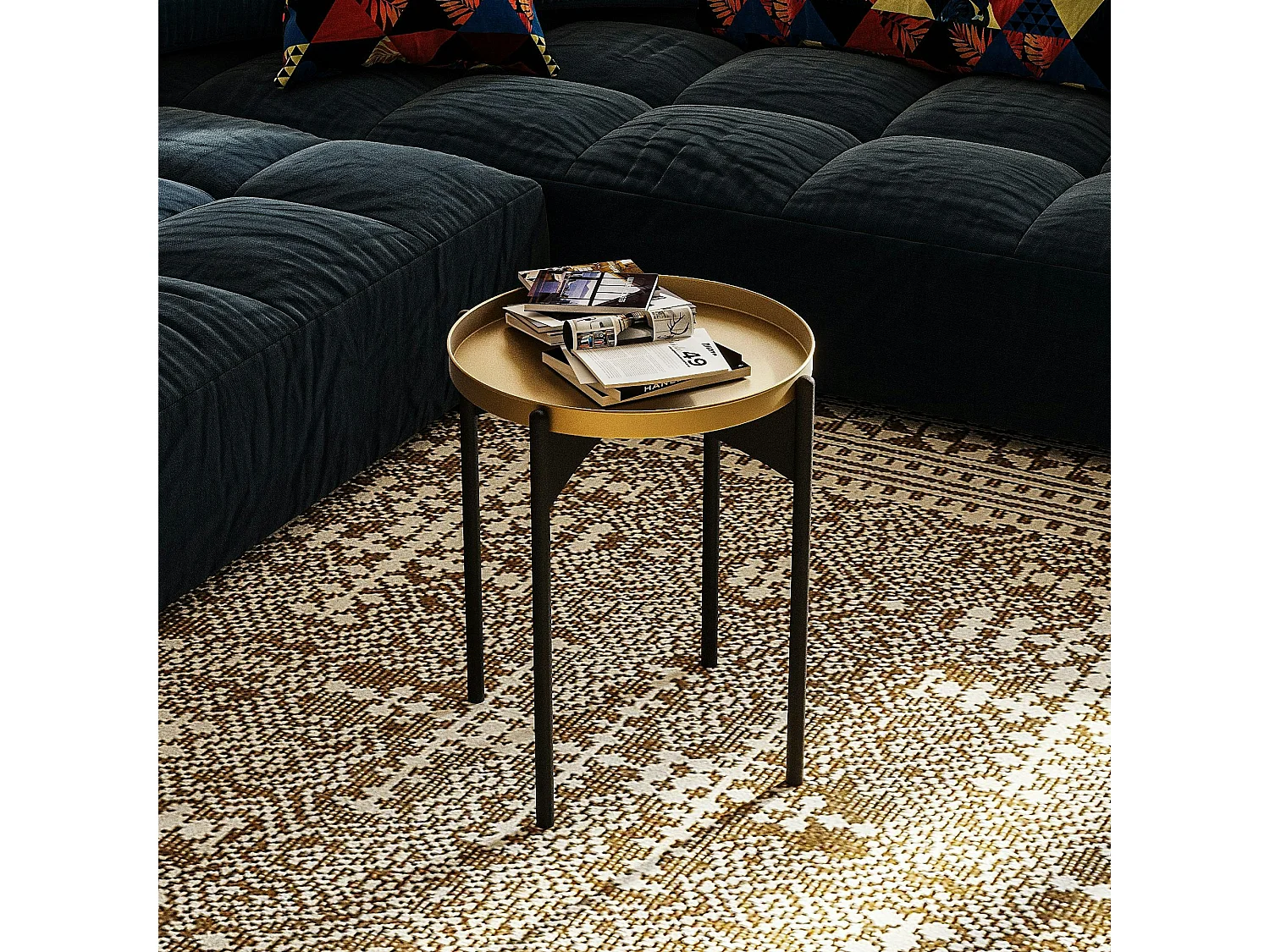 Petite table ronde noire design & plateau doré SFAX