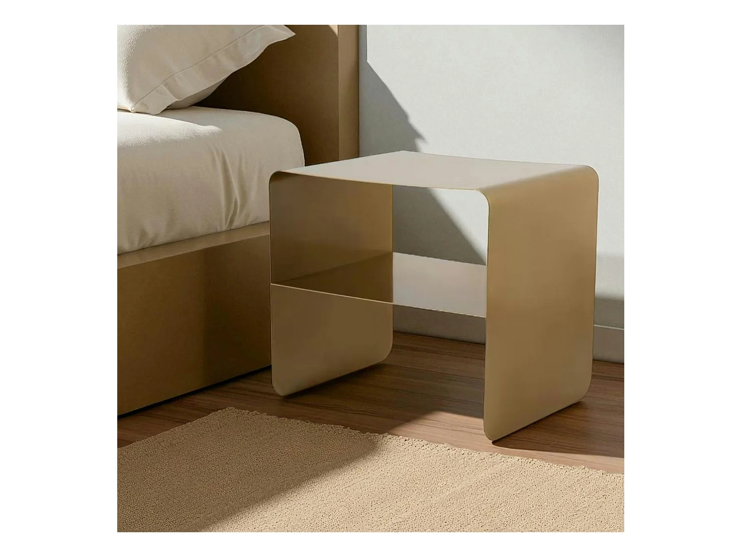 Table d’appoint design métal doré – 2 plateaux SFAX