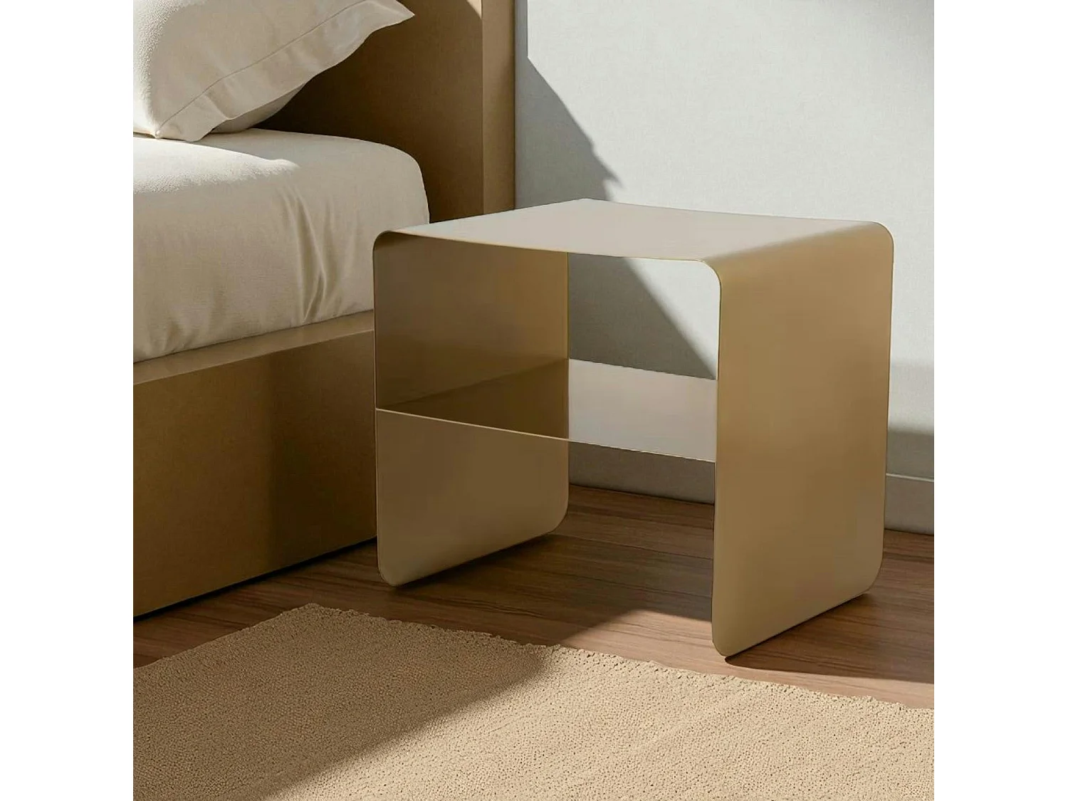 Table d’appoint design métal doré – 2 plateaux SFAX