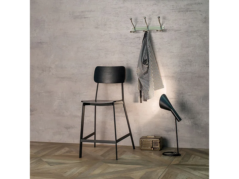 Komplet 2 czarnych drewnianych wysokich krzeseł z podnóżkiem i metalowymi nogami "Teo" cm 51,5x51,97h