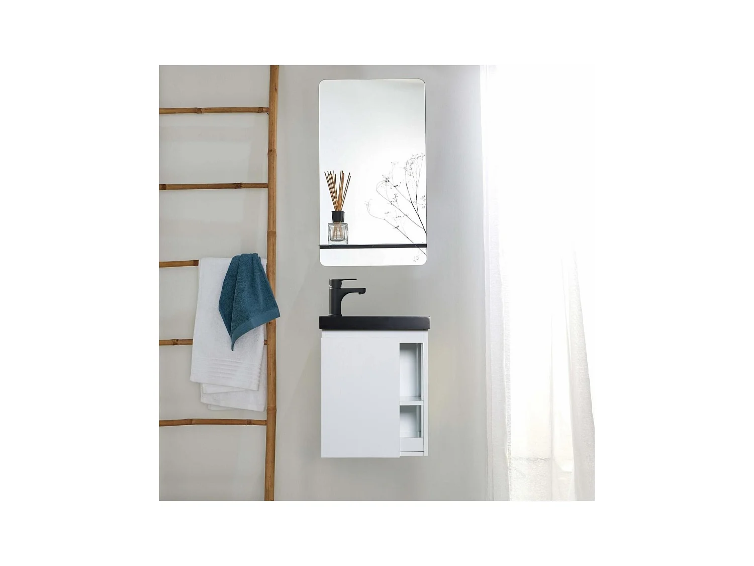 Ensemble lave-mains avec rangement latéral, robinet noir et miroir tablette