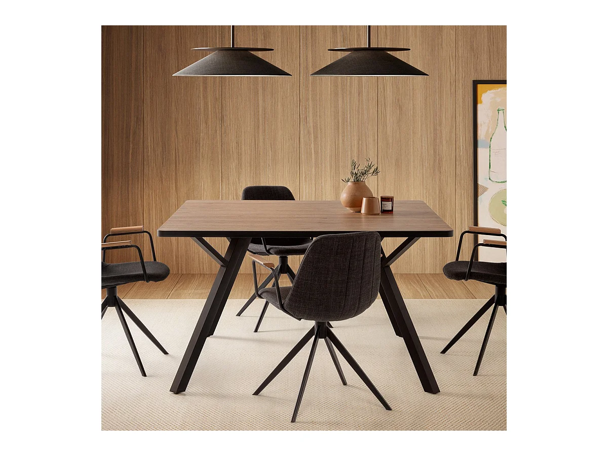 Table à manger carrée effet chêne 136 cm - Brann