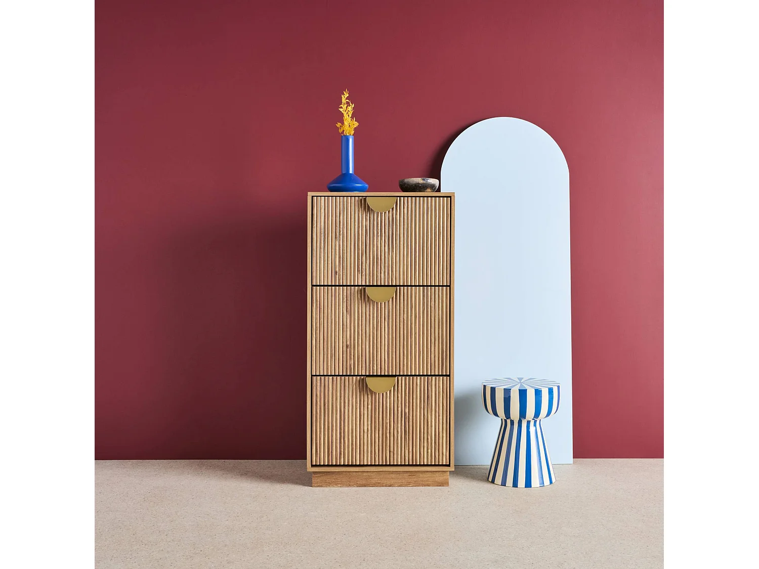 Meuble à chaussures décor bois de manguier rainuré 3 abattants - L 60 x P 25 x H 121 cm - Celian