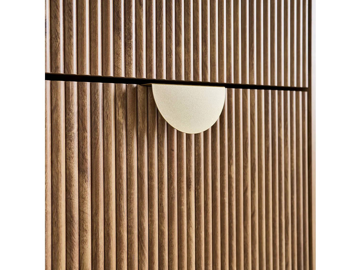 Meuble à chaussures décor bois de manguier rainuré 3 abattants - L 60 x P 25 x H 121 cm - Celian