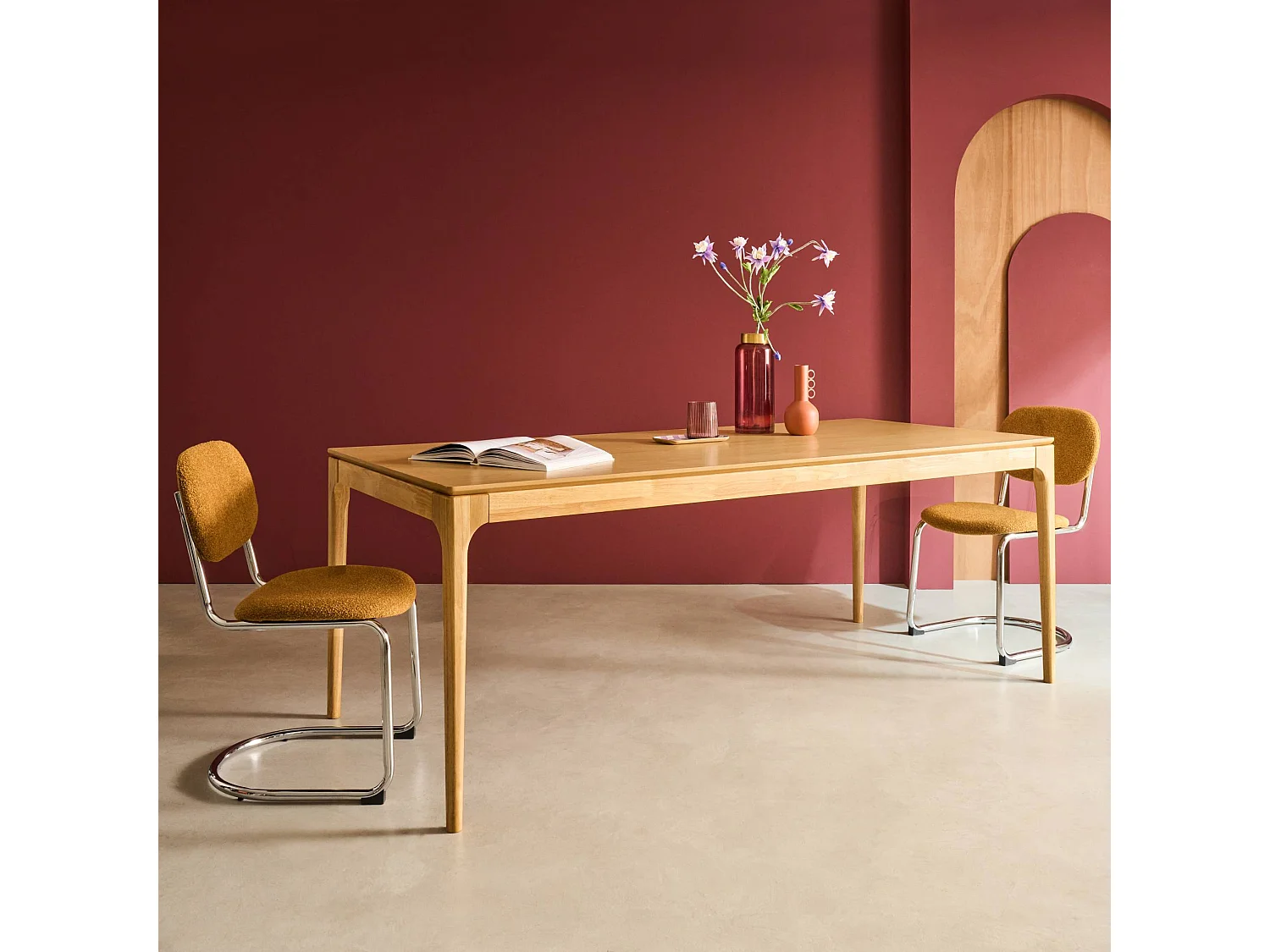 Tavola da pranzo rettangolare in legno di hevea di 8 posti, marrone