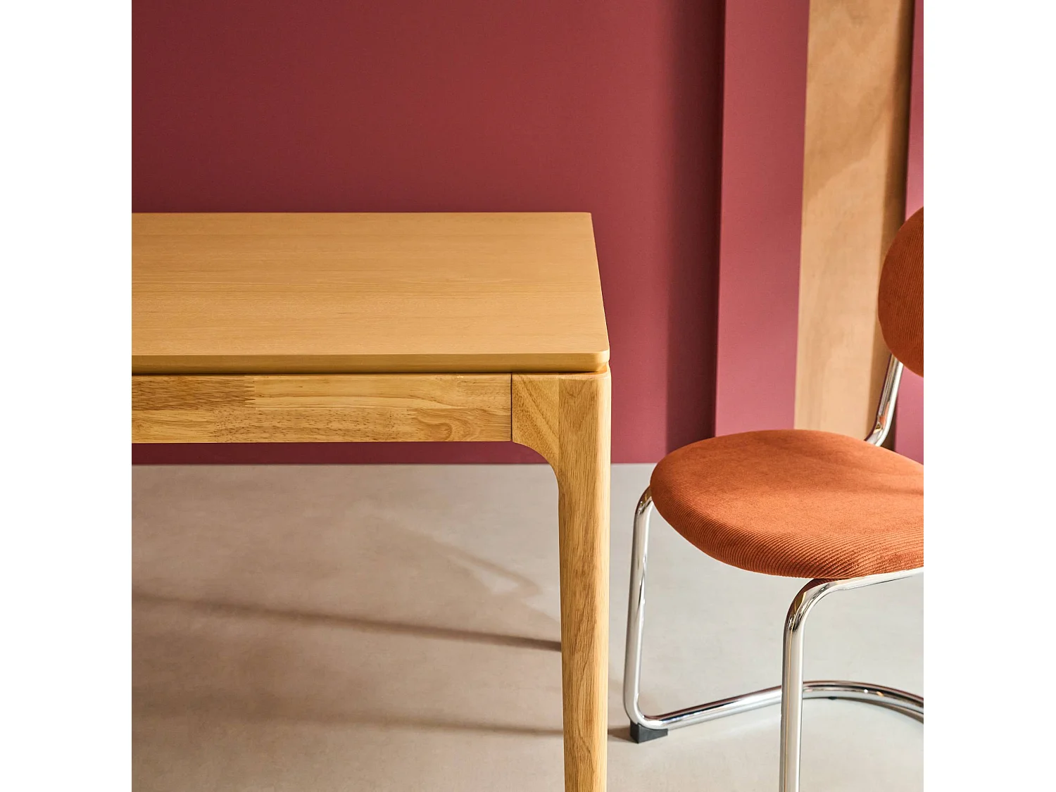 Tavolo da pranzo rettangolare in legno di hevea di 6 posti, marrone