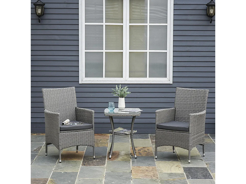 Ensemble salon de jardin，2 fauteuils et table basse plateau verre trempé résine tressée imitation rotin avec coussins ，gris