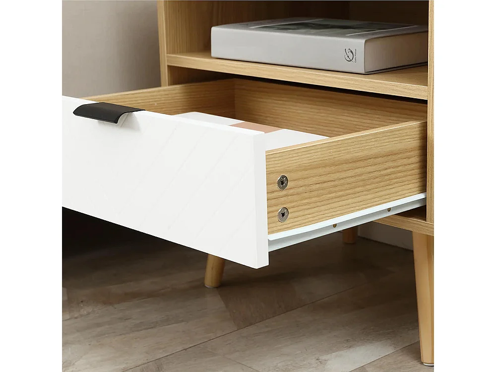 Table de chevet avec tiroir, en aggloméré, avec pieds en bois massif, dimensions : 50 x 39,5 x 49,5 cm, décorée d'un motif en chevrons, Bois naturel