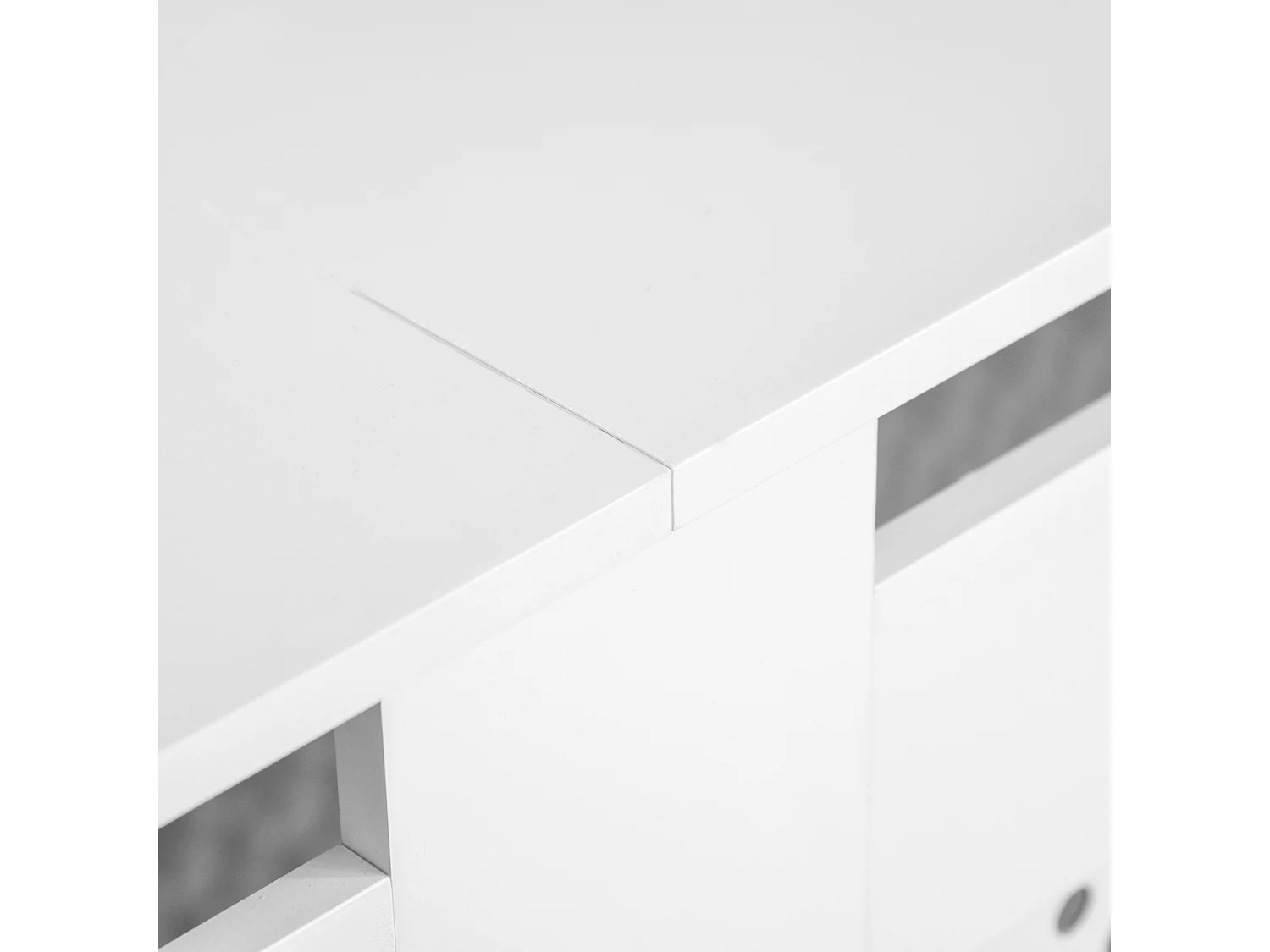 Copritermosifone moderno in legno verniciato bianco