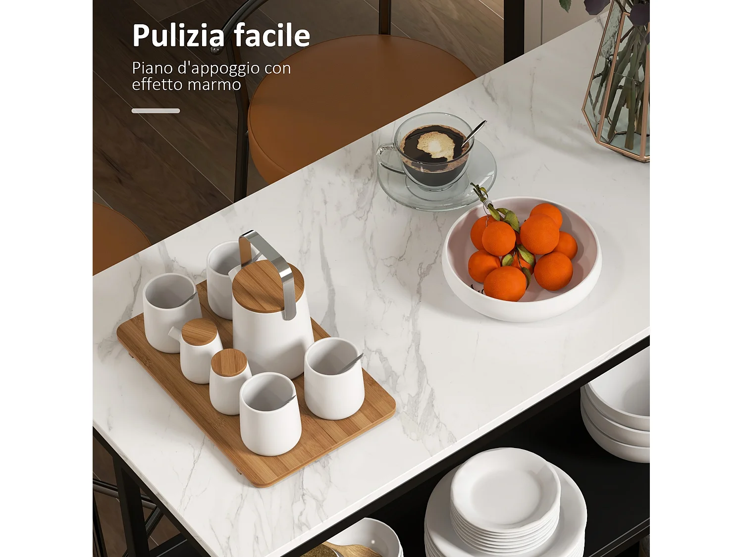 Isola da cucina con piano effetto marmo e metallo nero e bianco