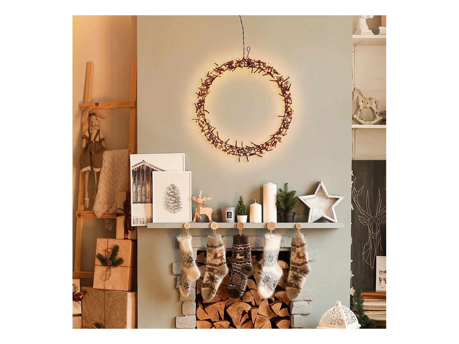 ECD Germany LED Lichterkranz Ø38cm, 300 LEDs, Warmweiß, 8 Modi, IP44 Innen/Außen, Türkranz Fensterkranz Hängekranz Ring Weihnachten Weihnachtsdeko