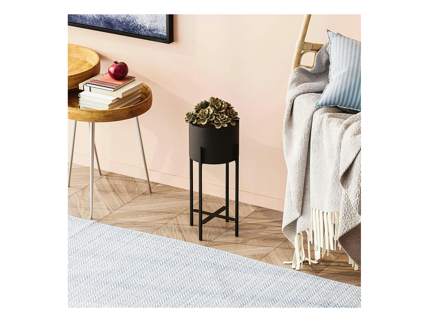 Cache-pot sur pied en métal noir – style moderne