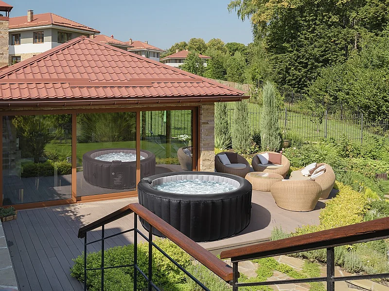 Spa gonflable en PVC  "Sardaigna" - 4 places - Noir