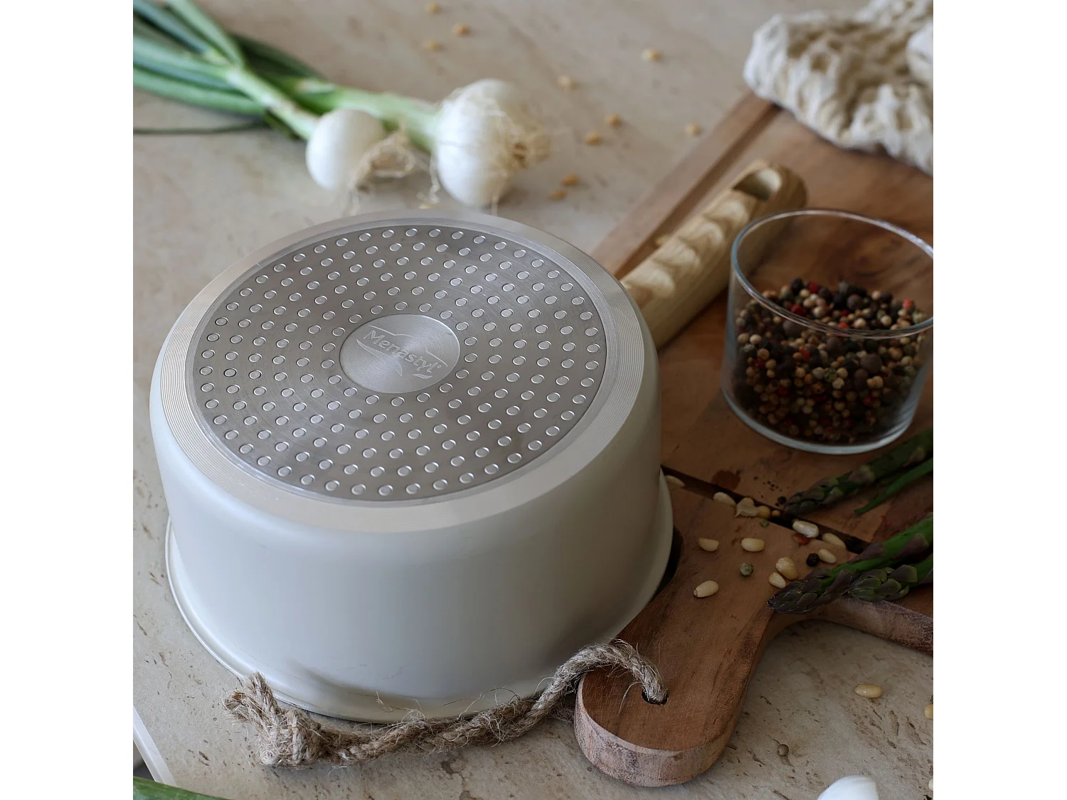 Menastyl - Lot 3 Casseroles Easynox 16/18/20cm En Acier Inox Et Aluminium Ecume