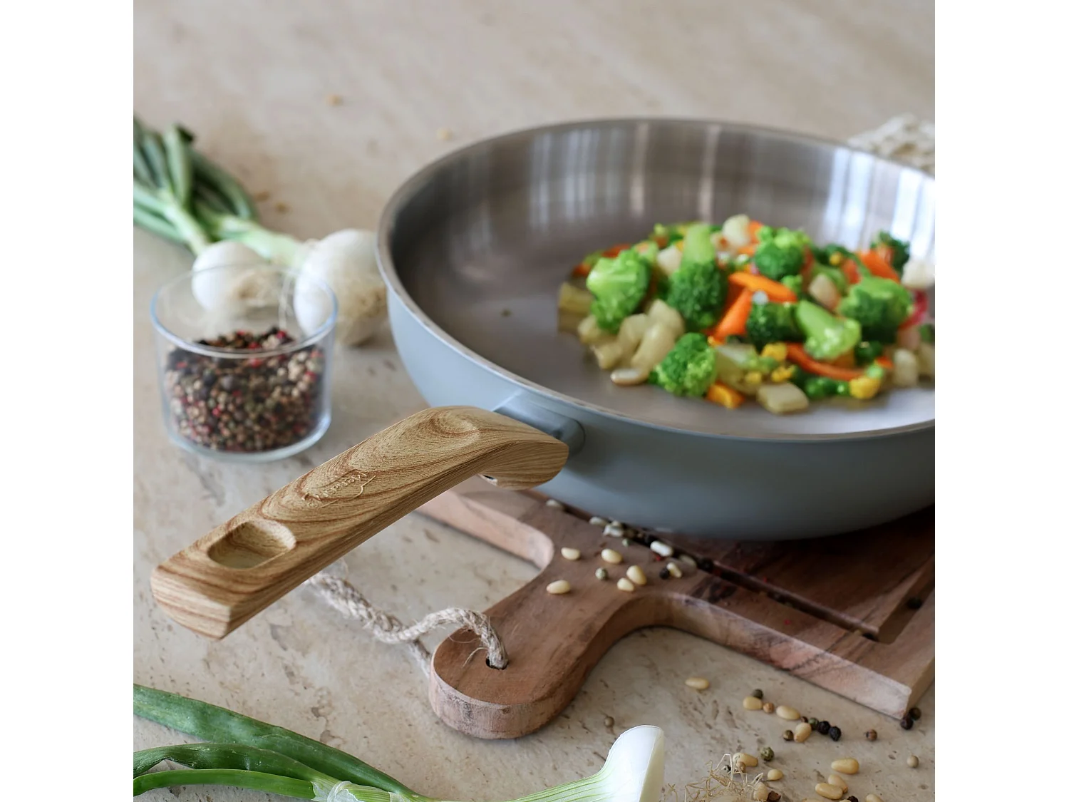 Menastyl - Set 8 Pieces Easynox En Acier Inoxydable Et Aluminium Brume