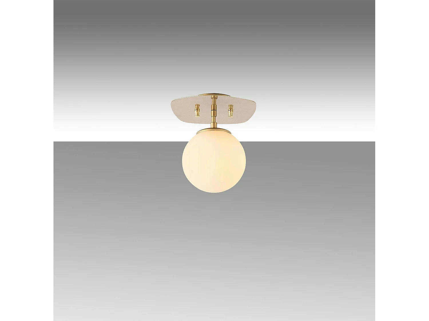 Plafonnier globe – finition dorée chic SIERRE