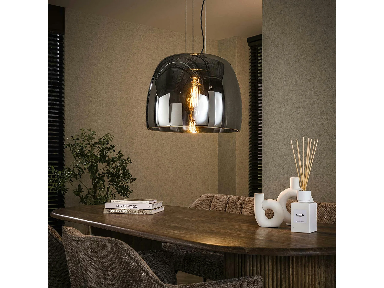 Suspension en verre gris fumé forme cloche 48 cm NIAGARA