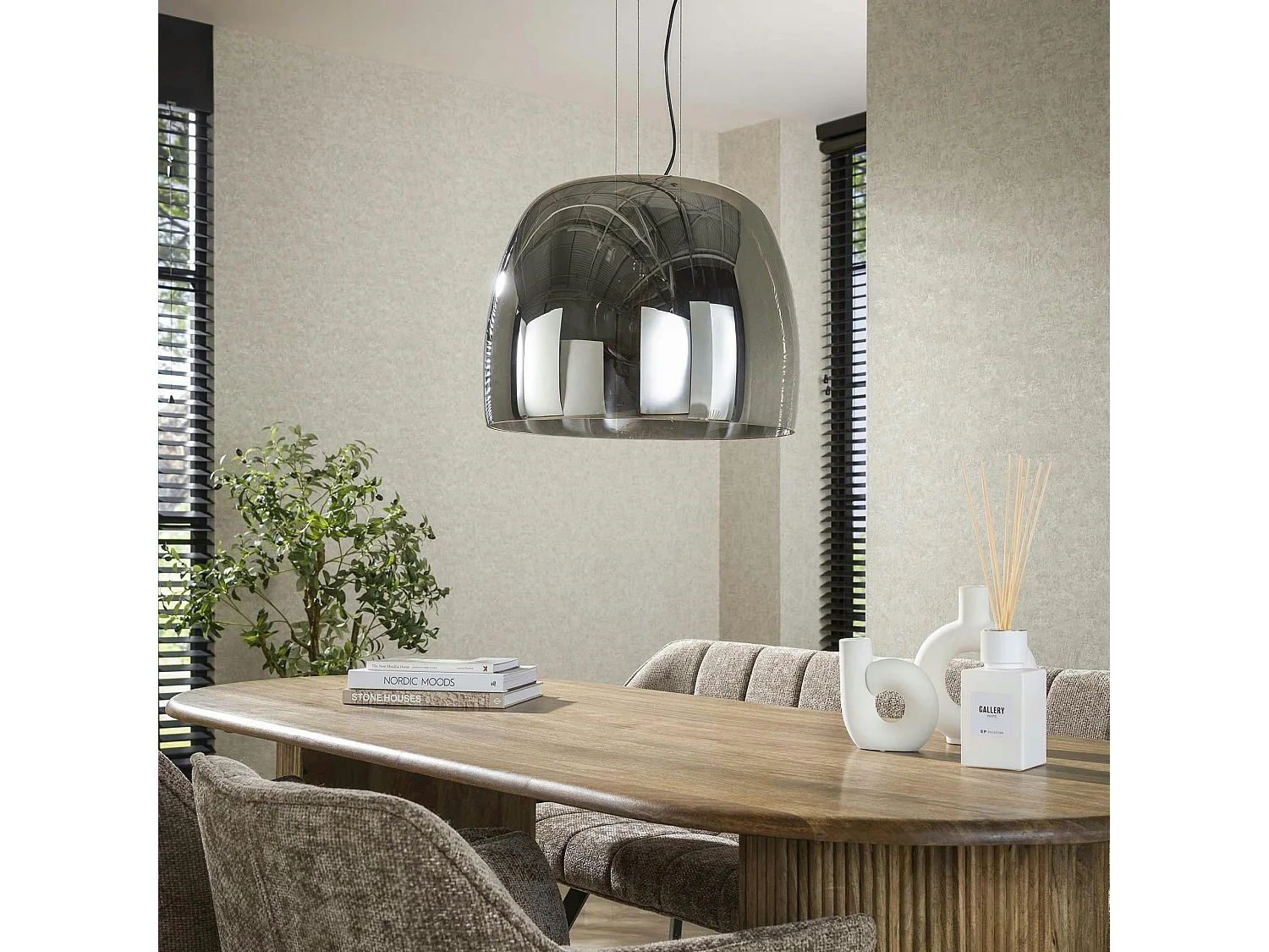 Suspension en verre gris fumé forme cloche 48 cm NIAGARA