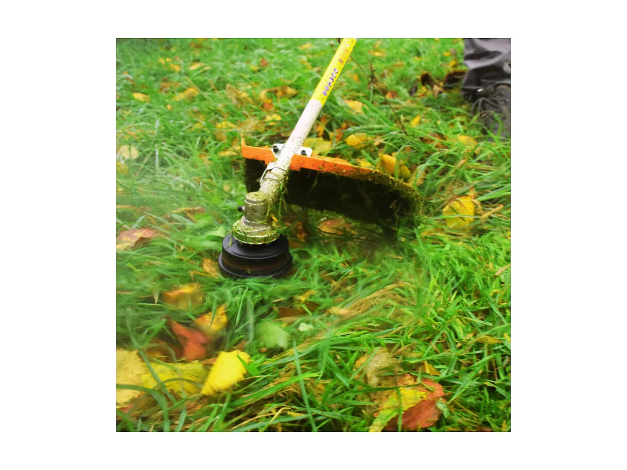 Débroussailleuse thermique 52 cm³ - 3 lames + 1 tête double fil - CHESTER