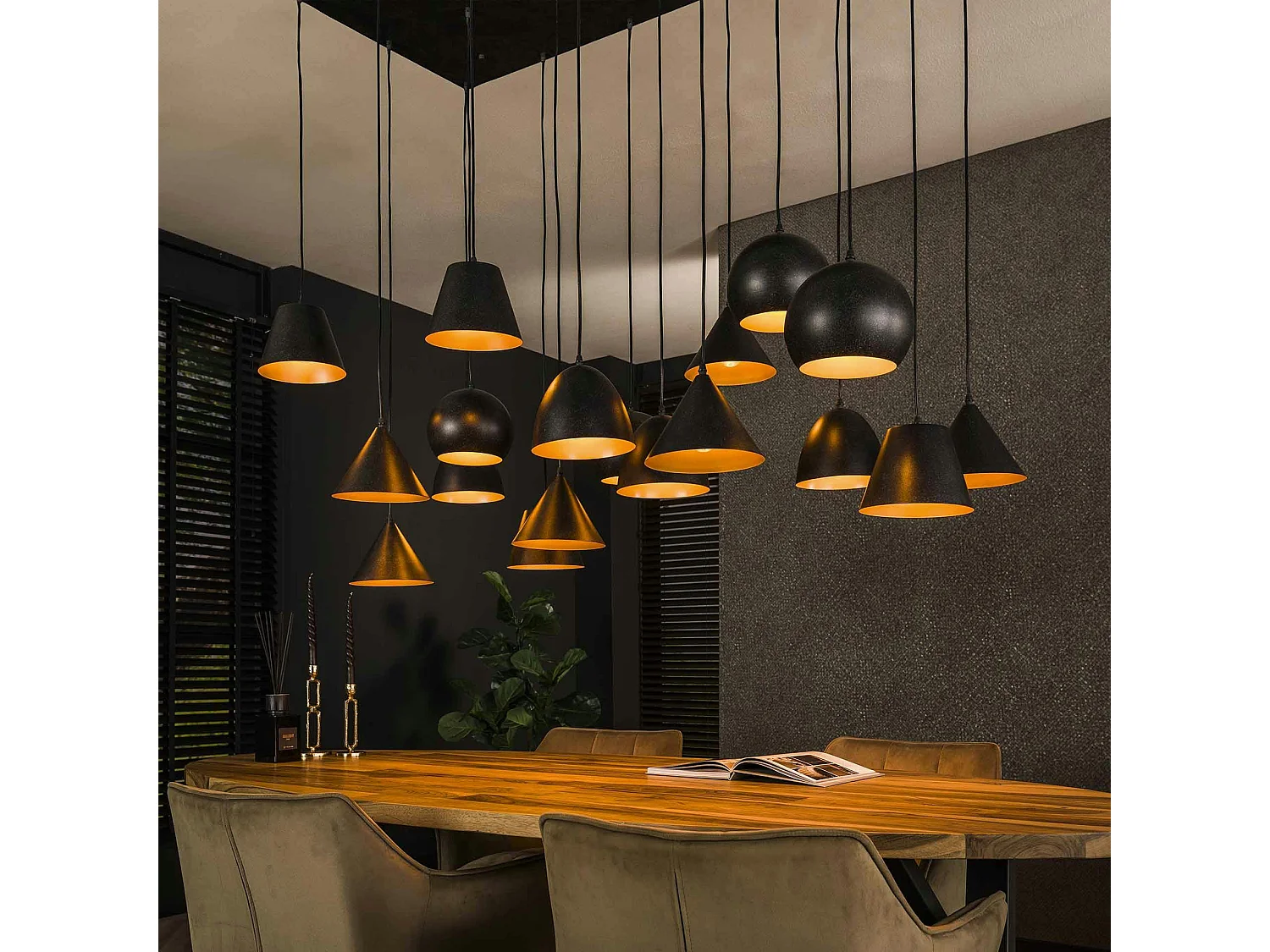 Suspension XXL 18 abat-jour en métal noir RALF