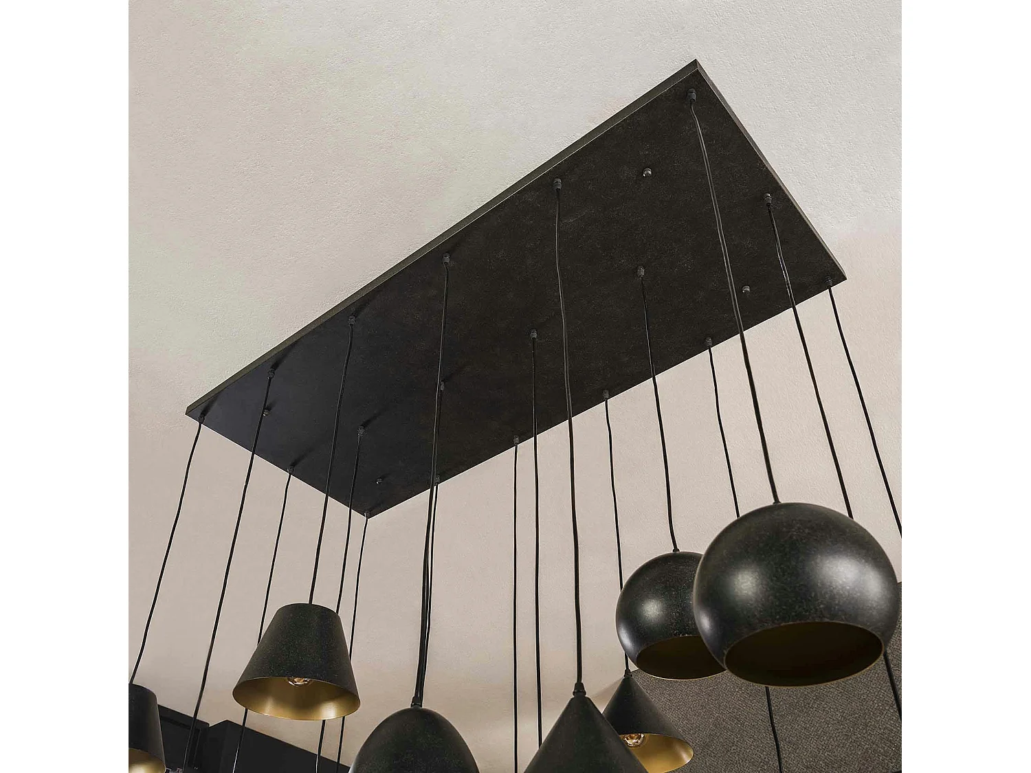 Suspension XXL 18 abat-jour en métal noir RALF