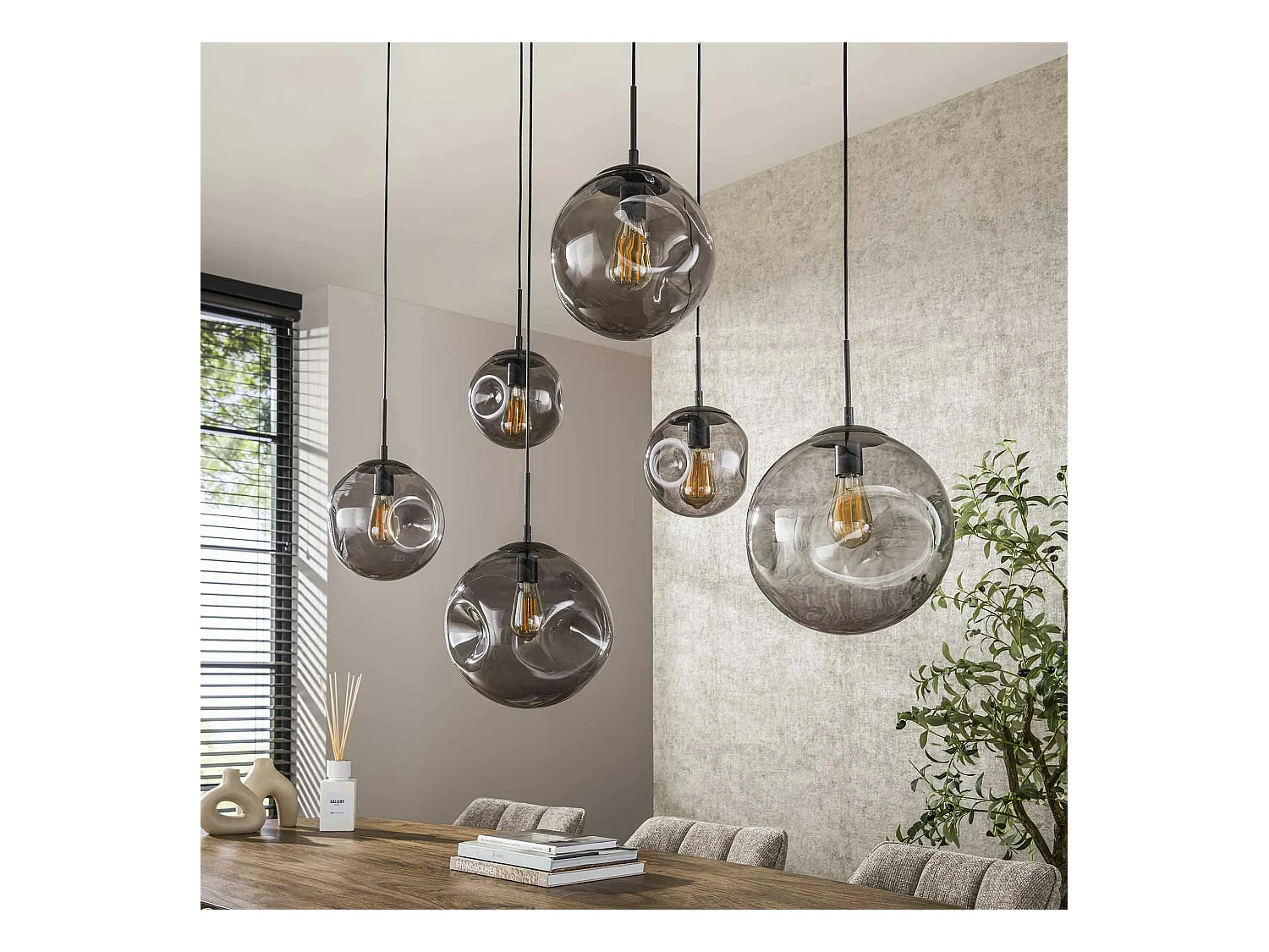 Suspension en verre fumé – 6 globes déformés NIAGARA