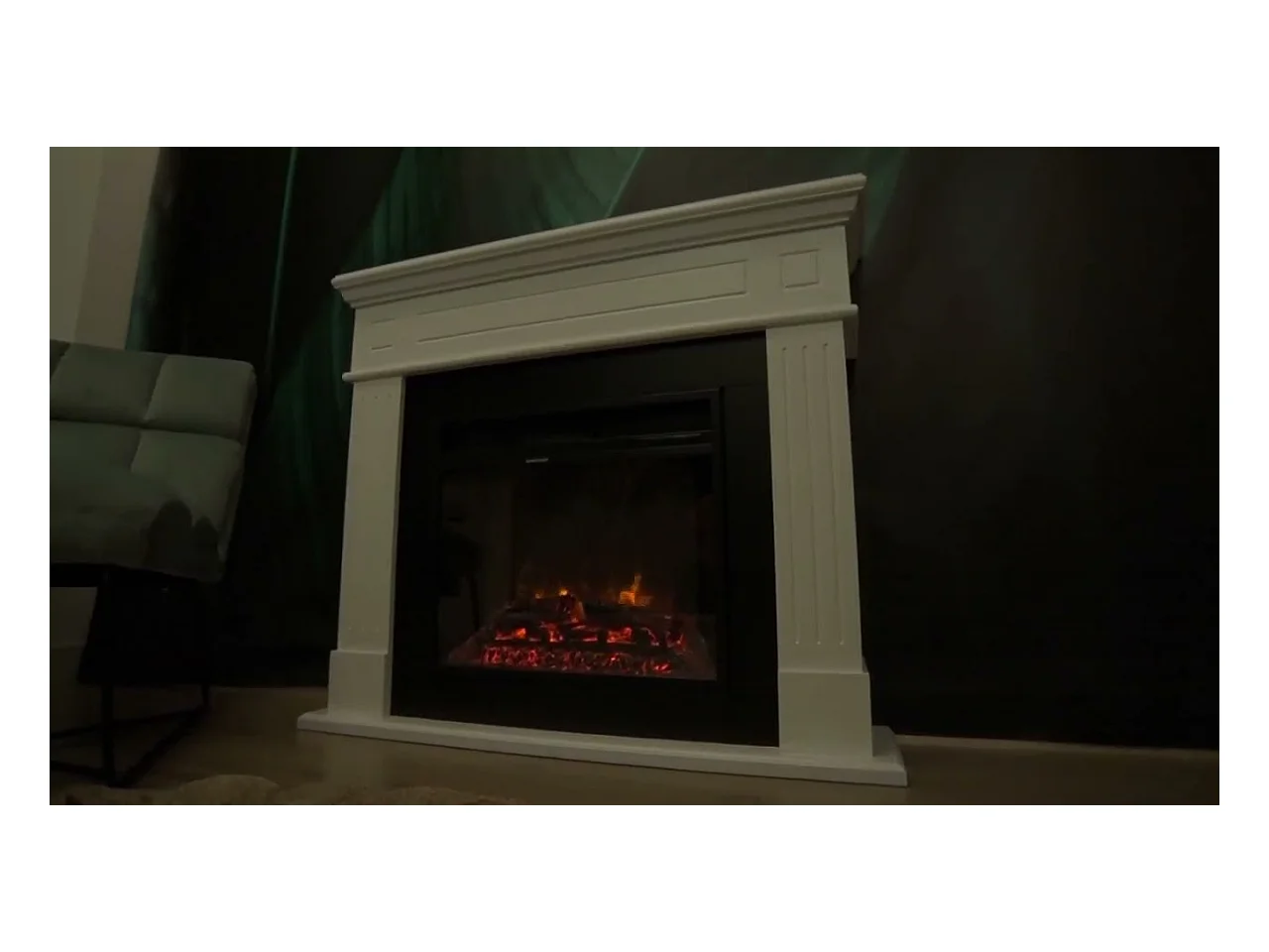 Cheminée électrique sur pied en bois blanc L110 x P25 x H95