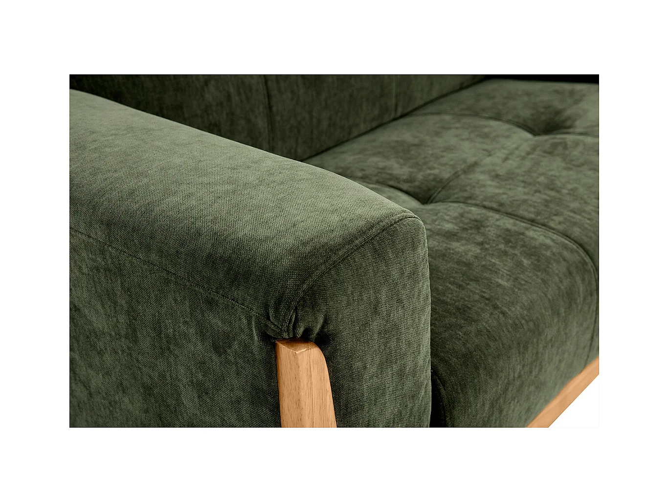 Canapé scandinave 2 places en tissu effet velours vert kaki et bois clair FJORD