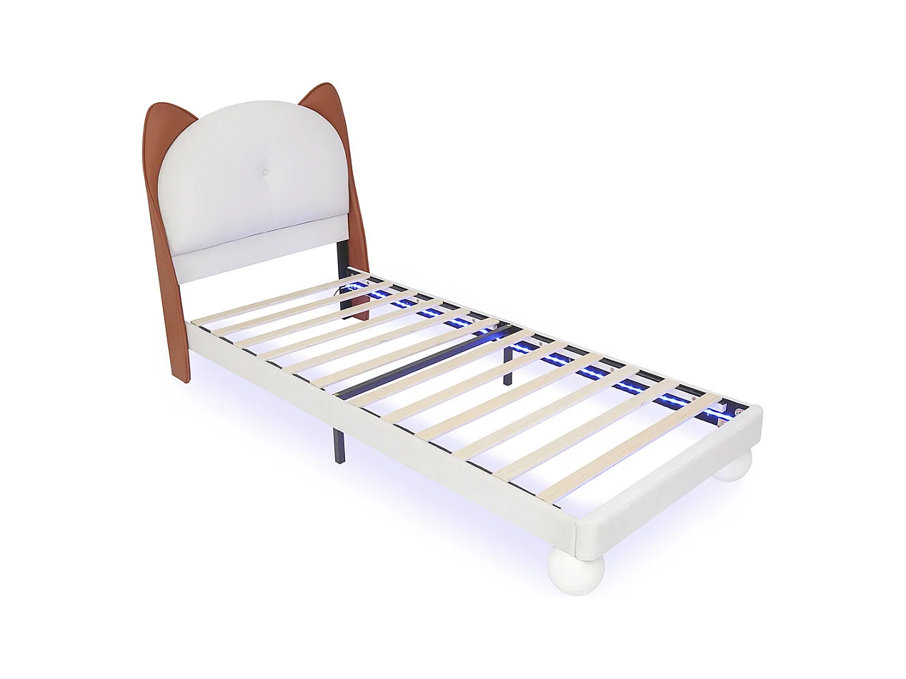 Lit enfant rembourré 90x200 tête de lit oreilles de chat bande LED sous le lit couleur personnalisable sommier lattes stable PU beige et brun jaune