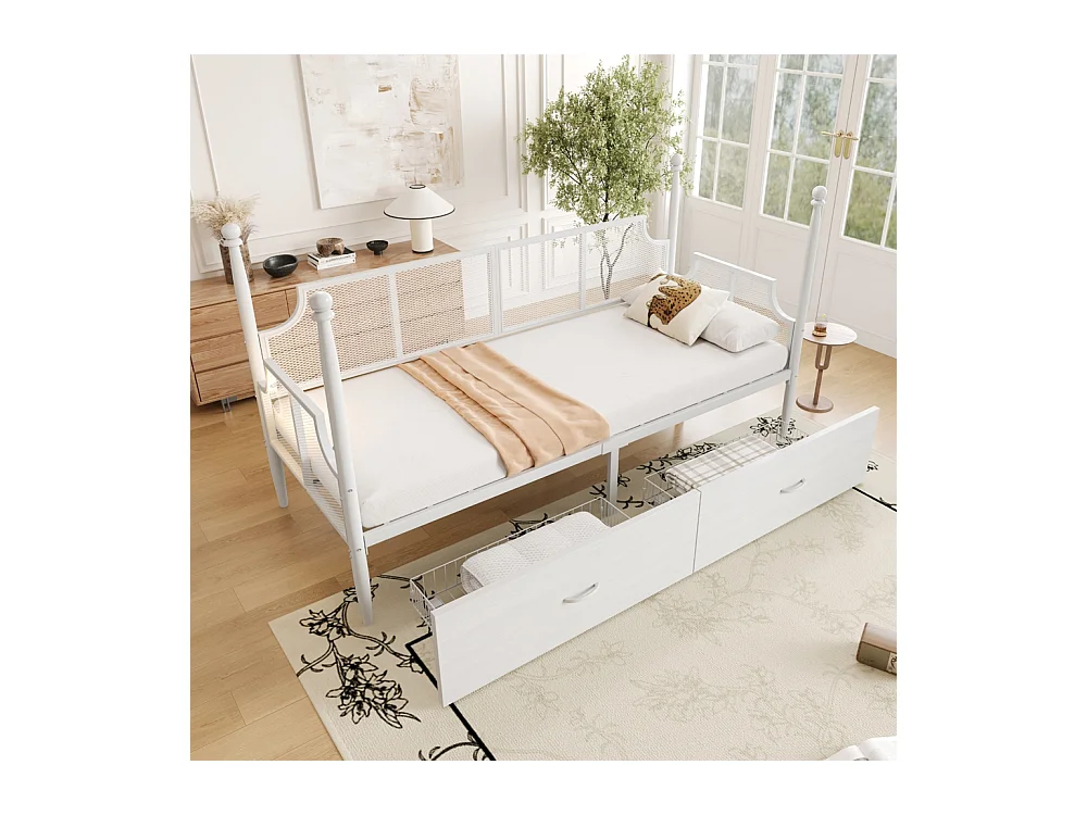 Lit banquette en fer 90x200 dossier en filet vintage entouré de hauts supports en colonne structure en métal avec compartiments de rangement blanc