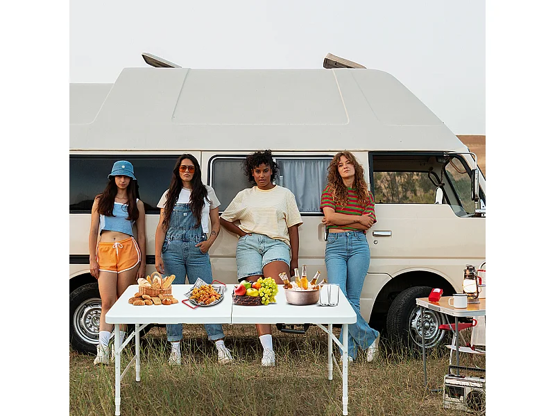 Table pliante portable 125 cm robuste poignée hauteur réglable multifonction camping pique-nique fêtes intérieur extérieur charge 135 kg blanc