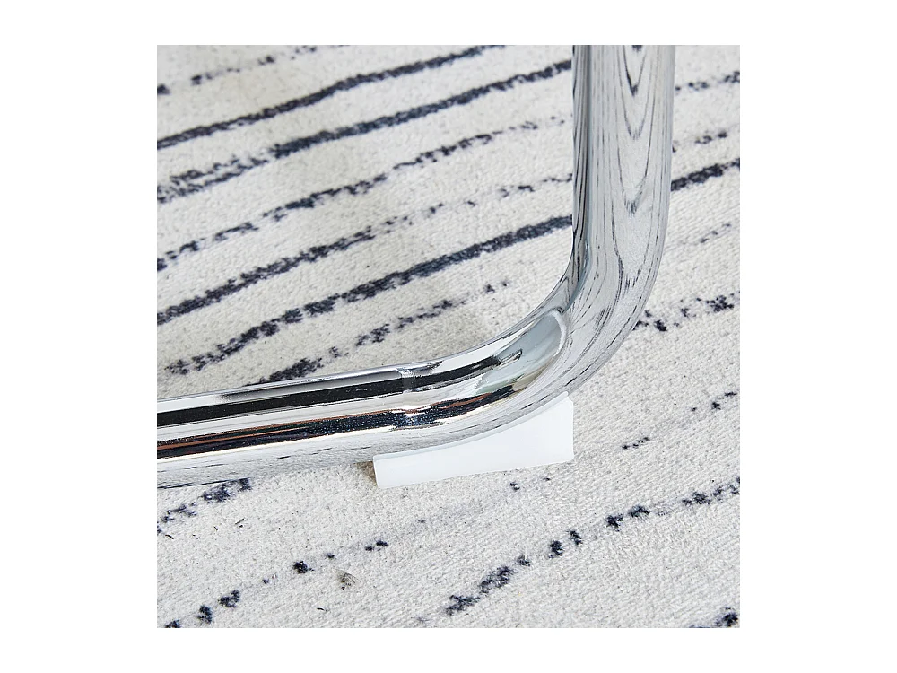 Chaise salle à manger PU noir style nordique lot de 4 dossier maille pieds métal argenté brillant antidérapants