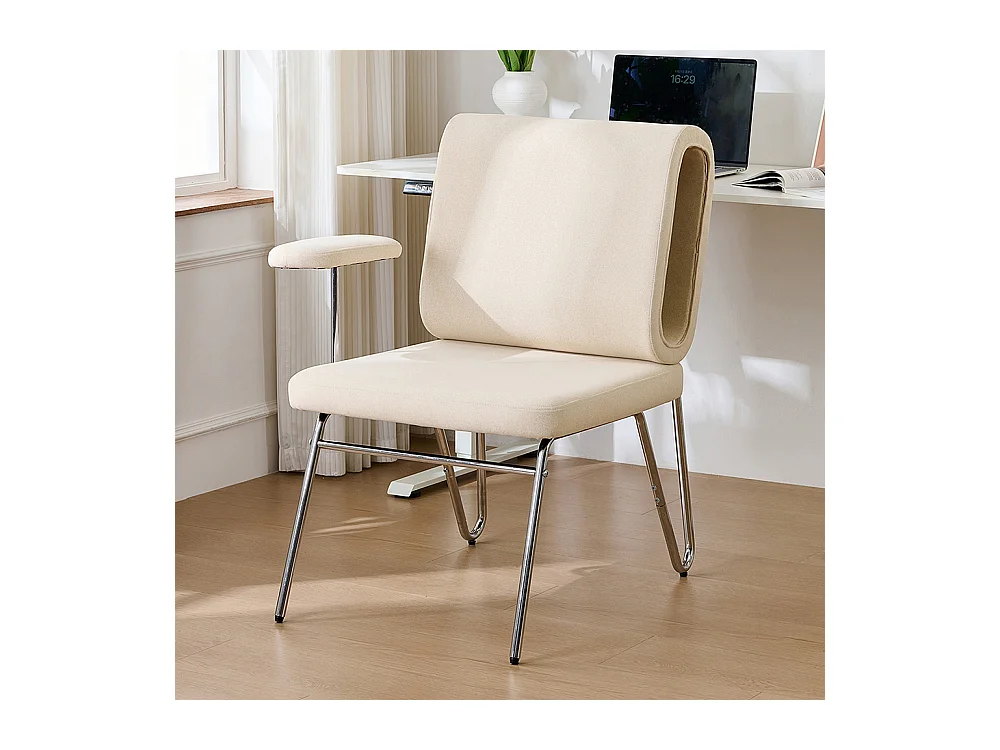 Chaise bureau niche chat intégrée adaptée animaux matériau antigriffes assise large accoudoirs design convivial dossier