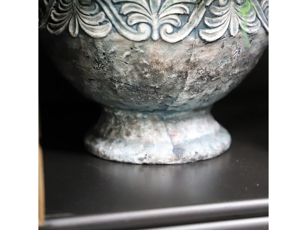 Coupe ronde sur pied en ciment vieilli bleuté Ø.16 x Ht.11,5 cm