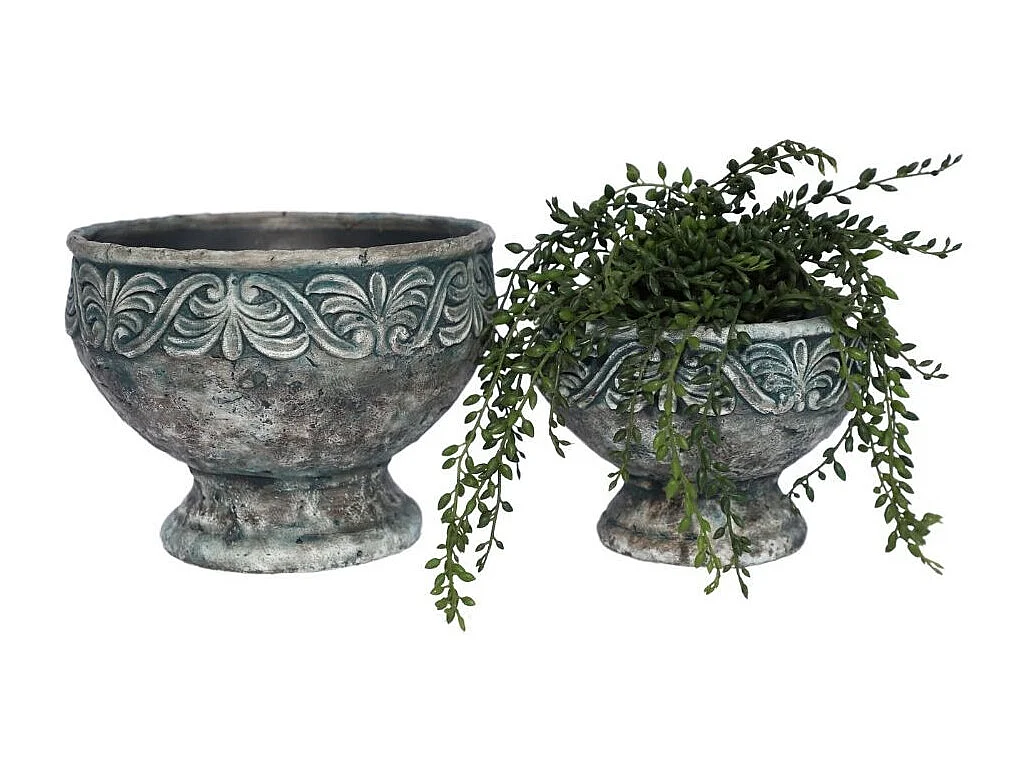 Coupe ronde sur pied en ciment vieilli bleuté Ø.16 x Ht.11,5 cm