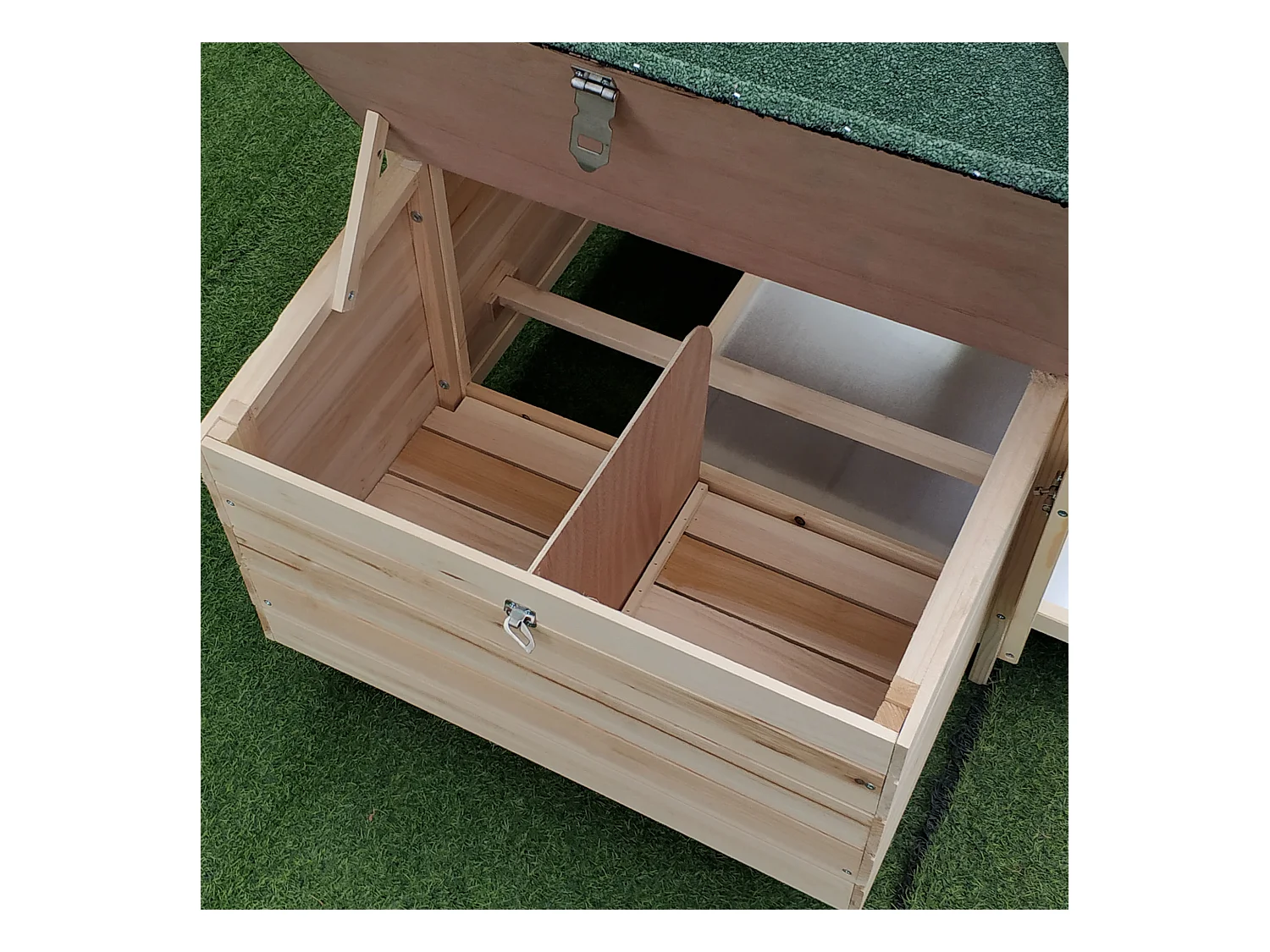 Dwergkippenhok met ren en zitstokken, wintervast, van grenenhout, natuurlijke kleur (196x76x97 cm)