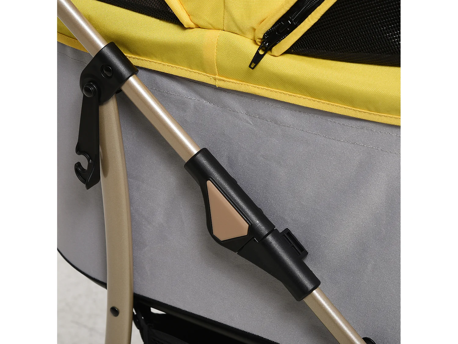 Chariot 2-en-1 pour chien pliable, avec coussin, 4 roues et fenêtre en filet, acier et Oxford, jaune (82x49.5x98 cm)