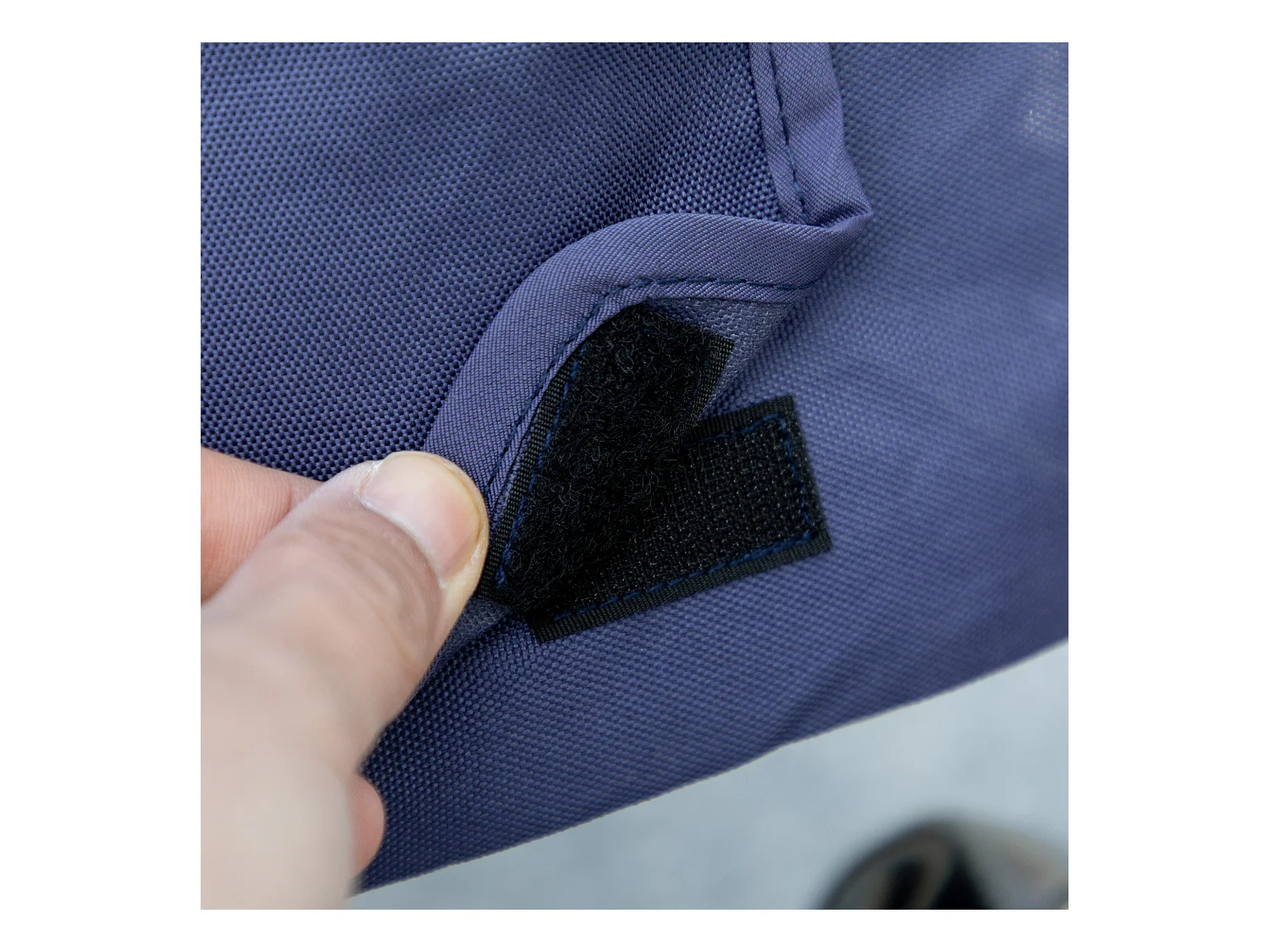 Chariot pliable pour chien, avec coussin, poches latérales et fenêtres en filet, polyester, bleu (102x62x105cm)